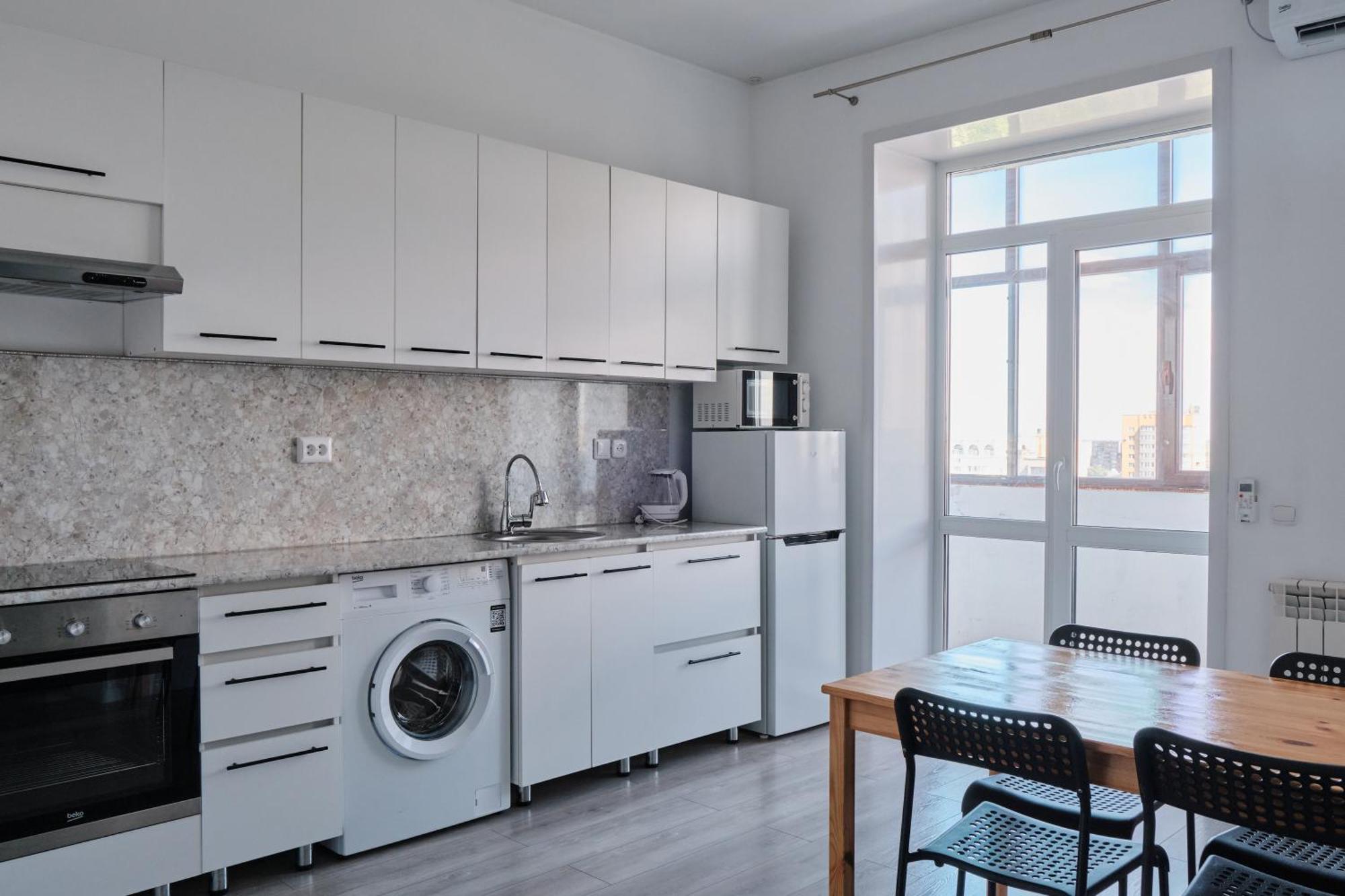 Seven City Apartments Semey Bagian luar foto