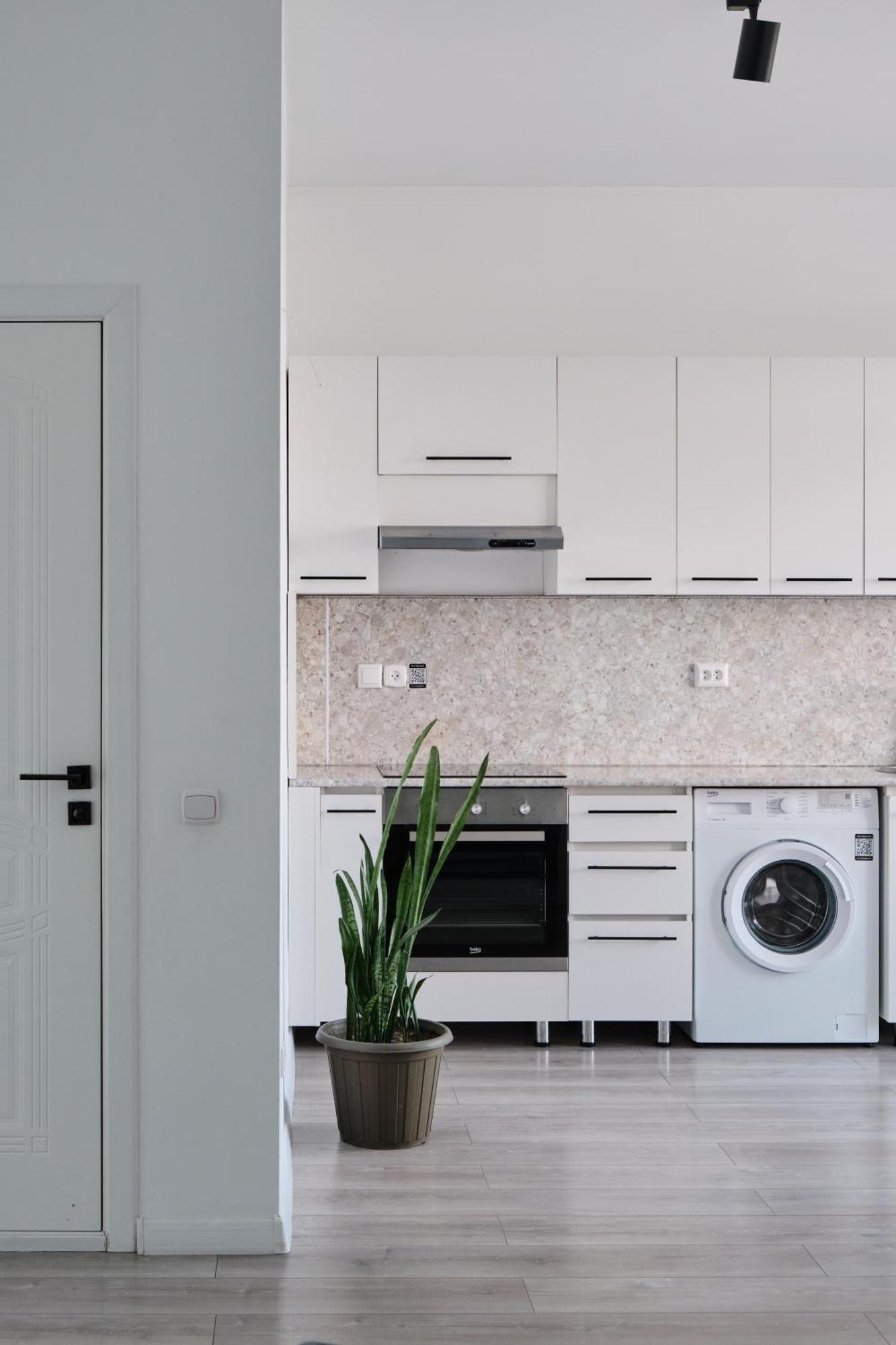 Seven City Apartments Semey Bagian luar foto