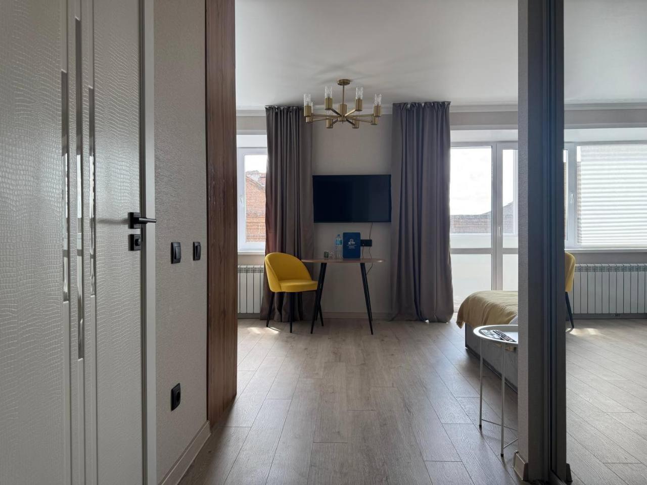 Seven City Apartments Semey Bagian luar foto