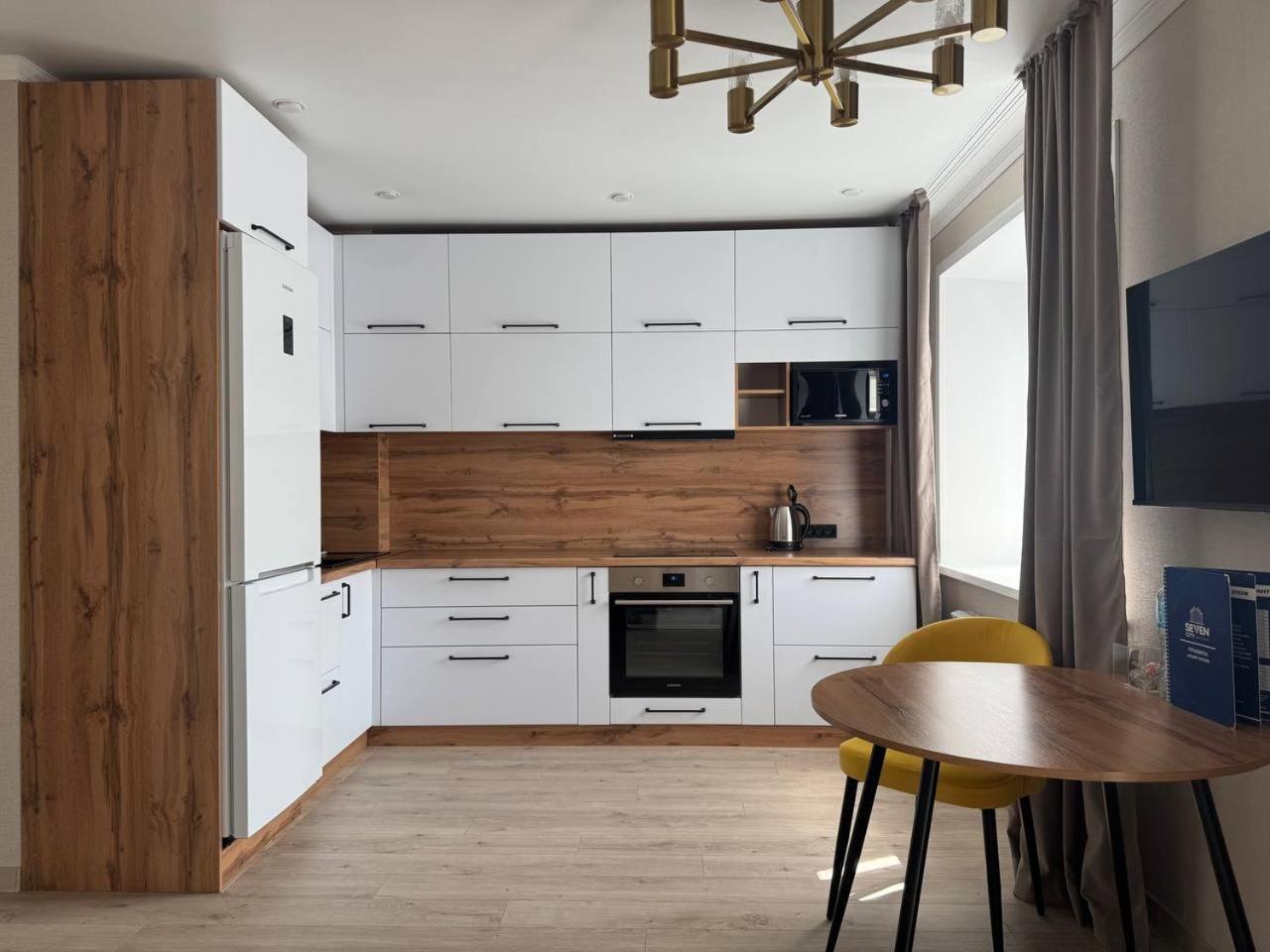 Seven City Apartments Semey Bagian luar foto