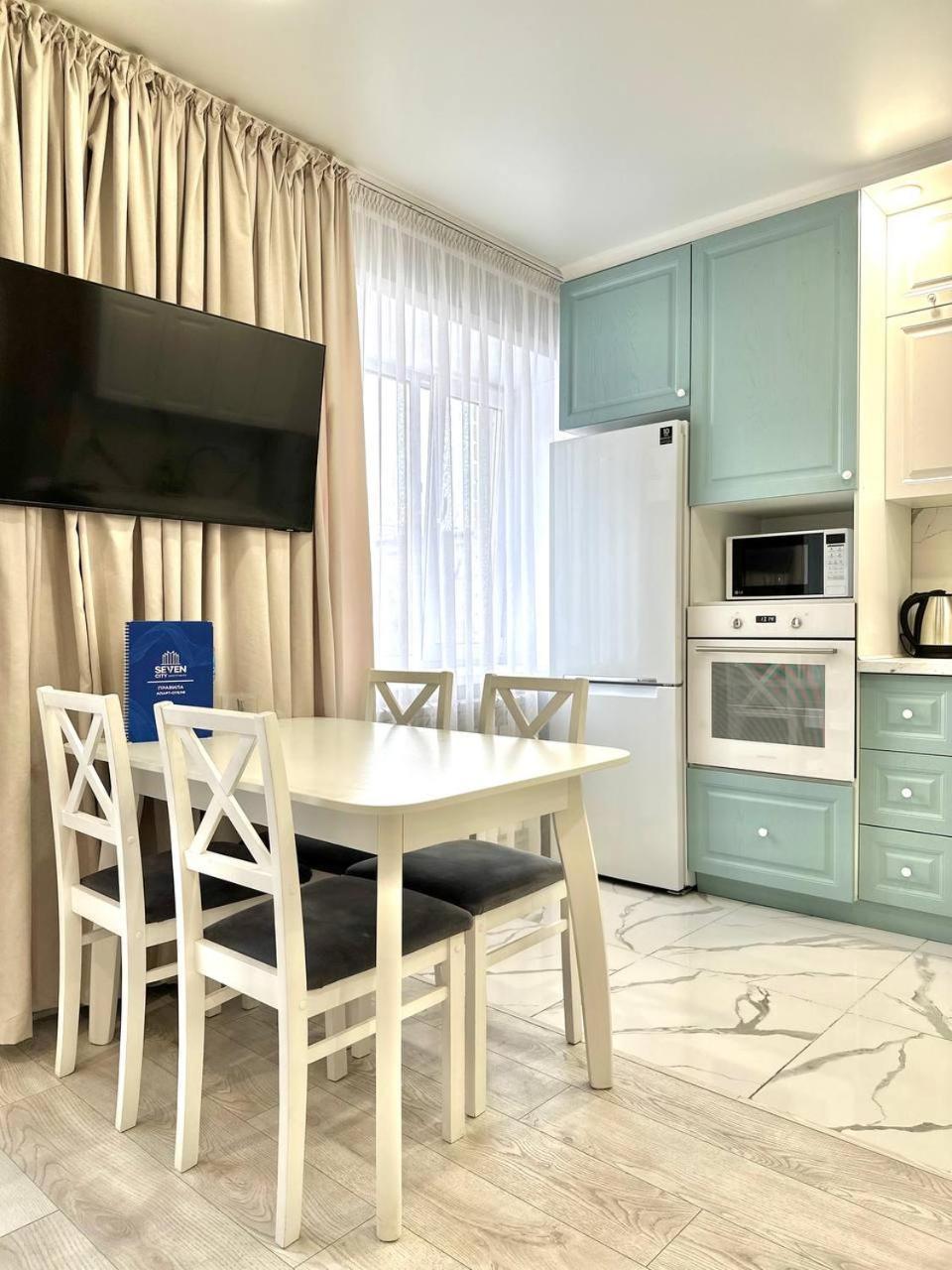 Seven City Apartments Semey Bagian luar foto
